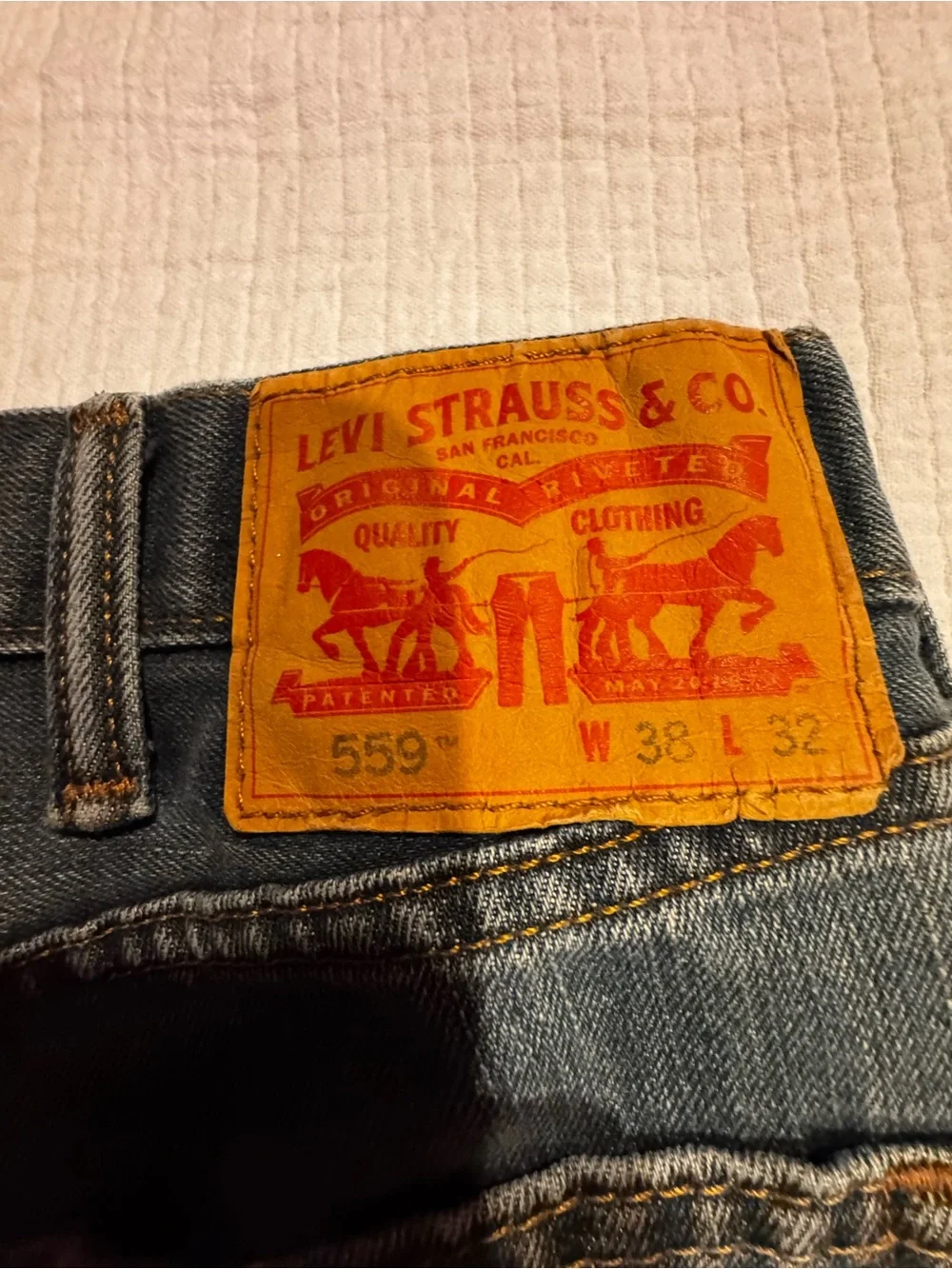 Levi's 559 Relaxed Straight Leg Jeans Men's 38x32 Blue Medium Wash Denim